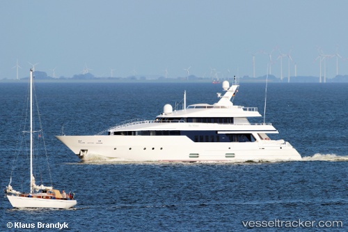 vessel BE MINE IMO: 1000899, Houseboat