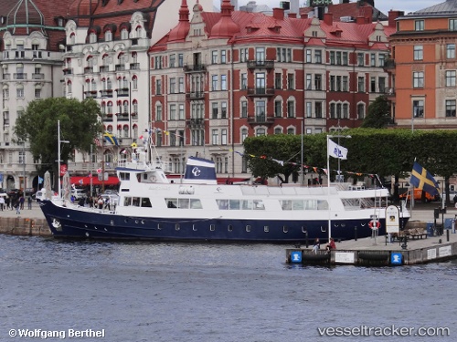 vessel Blue Charm IMO: 5285306, Passenger Ship

