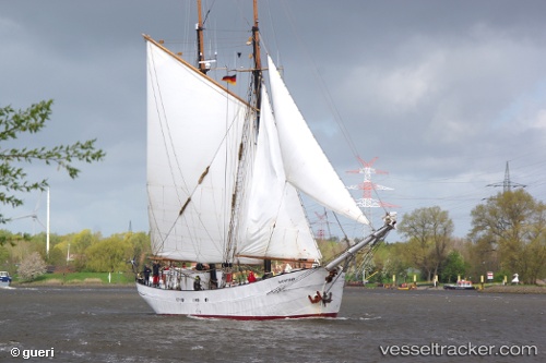 vessel '664844000' IMO: 5336600, 