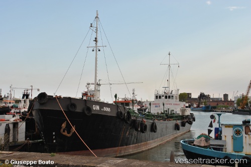 vessel Gin IMO: 6704799, Oil Products Tanker
