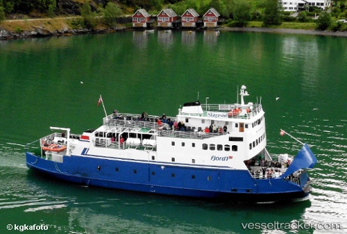 vessel Admiral Bay 1 IMO: 7024146, Passenger Ro Ro Cargo Ship
