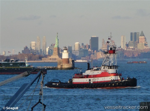 vessel Miss Gill IMO: 7114109, Tug
