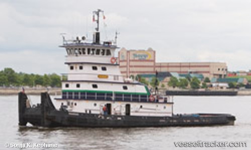 vessel Roanoke IMO: 7308205, Tug
