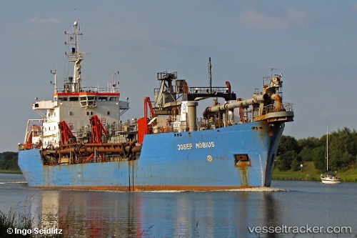 vessel WESTFORD IMO: 7360162, Hopper Dredger