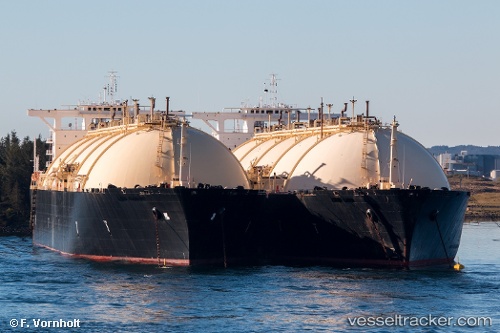 vessel BERING ENERGY IMO: 7390155, LNG Tanker
