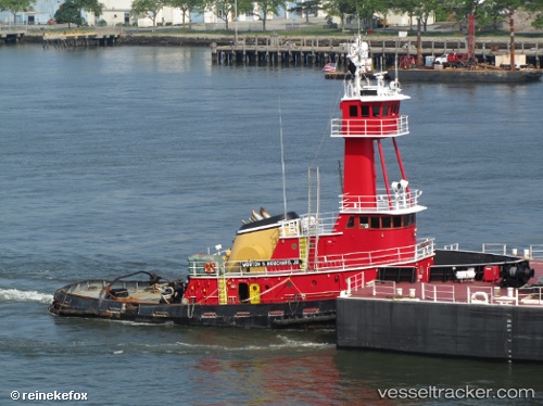 vessel Bouchard Boys IMO: 7400481, Tug
