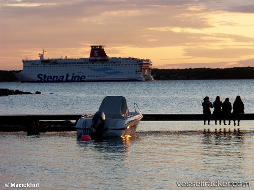 vessel '210231000' IMO: 7907659, 