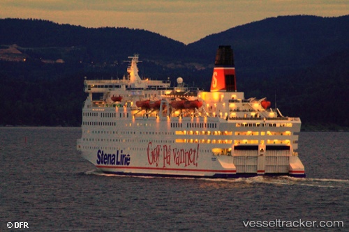 vessel '210121000' IMO: 7911545, 