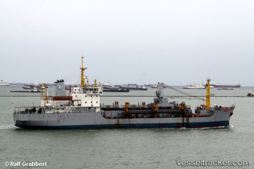 vessel Tshd.timor IMO: 8009404, Hopper Dredger
