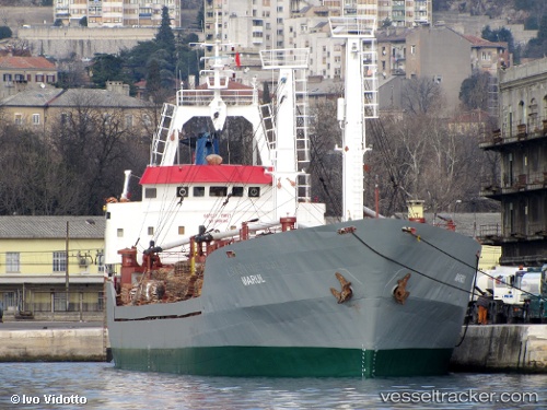 vessel '671303100' IMO: 8117861, 