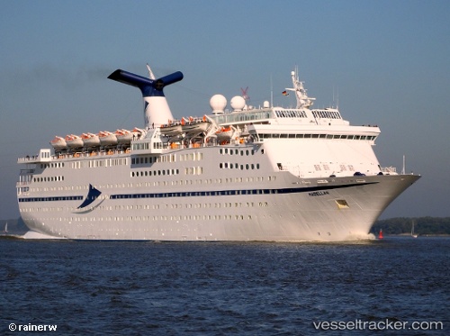 vessel Magellan IMO: 8217881, Cruise Ship
