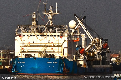 vessel Giulio Verne IMO: 8302014, Cable Layer
