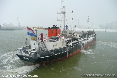 vessel Eemshorn IMO: 8302753, Dredger
