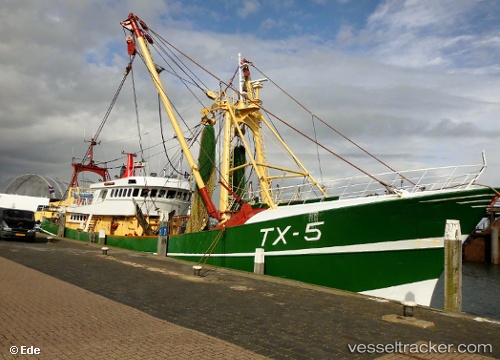 vessel Uk57 Hermina IMO: 8404472, Fishing Vessel
