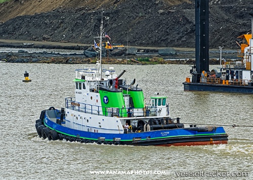 vessel CAITLIN IMO: 8428674, Tug