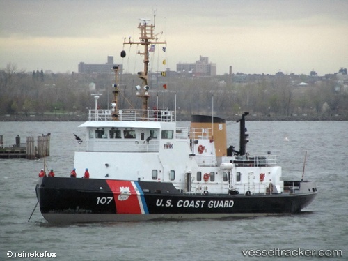 vessel Cg Penobscot Bay IMO: 8635186, Tug
