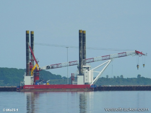 vessel Wind Pioneer IMO: 8660222, Offshore Support Vessel
