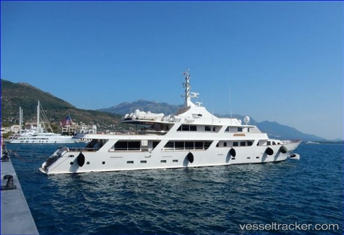 vessel WHITE KNIGHT IMO: 8687593, Houseboat