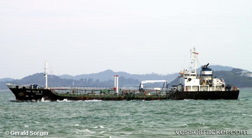 vessel RUYI SATU IMO: 8806395, Oil Products Tanker