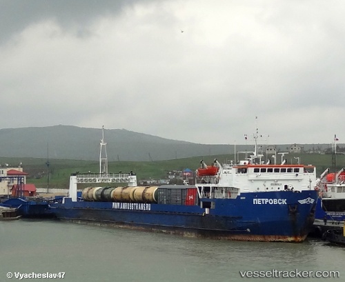vessel Petrovsk IMO: 8841474, Ro Ro Cargo Ship

