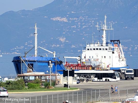 vessel Amor IMO: 8872631, Oil Products Tanker
