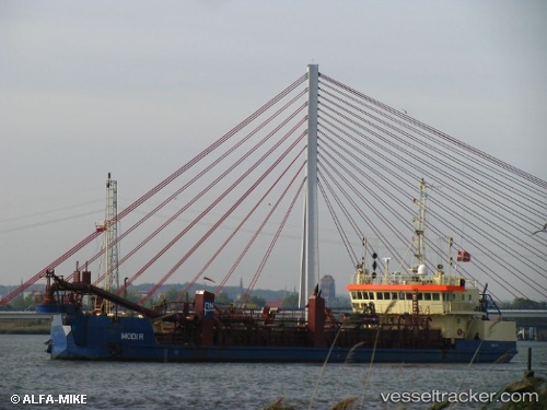 vessel Modi R IMO: 8876091, Hopper Dredger
