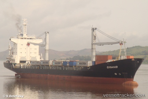 vessel Grand IMO: 8901925, Container Ship
