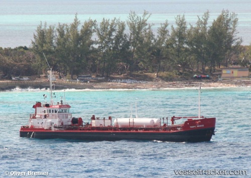 vessel Tropic Breeze IMO: 8906315, Oil Products Tanker
