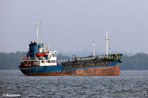 vessel Mt Samudra Sindo 38 IMO: 8910342, Oil Products Tanker
