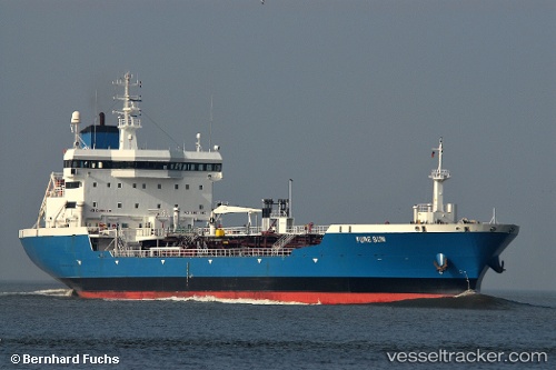 vessel Mt Wesley IMO: 8917924, Oil Products Tanker
