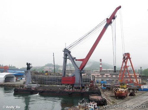 vessel Bogatyr 2 IMO: 8935990, Crane Ship
