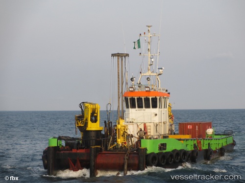 vessel Alma Conquest IMO: 8954702, Tug
