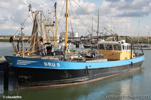 vessel Bru 5 IMO: 8985098, Fishing Vessel
