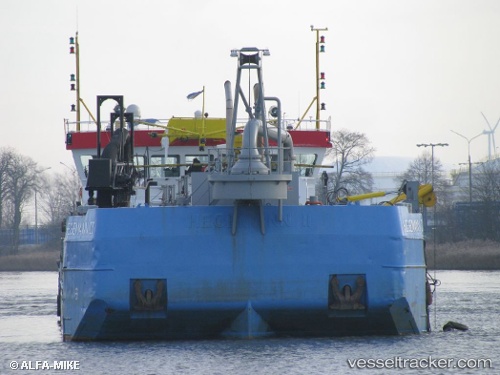 vessel Hegemann 2 IMO: 9017551, Hopper Dredger
