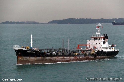 vessel Mt Cosmic 15 IMO: 9020247, Oil Products Tanker
