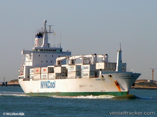 vessel Autumn Wind IMO: 9038323, Refrigerated Cargo Ship
