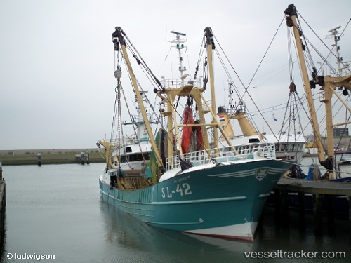 vessel Fvsl42 IMO: 9056155, Fishing Vessel
