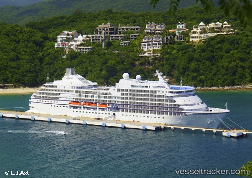 vessel Seven Seas Navigator IMO: 9064126, Cruise Ship
