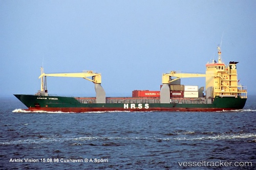 vessel '548576300' IMO: 9065285, 