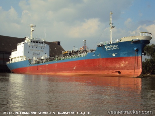 vessel Suratchanya IMO: 9066930, Oil Products Tanker
