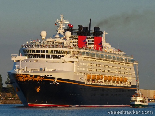 vessel Disney Magic IMO: 9126807, Cruise Ship

