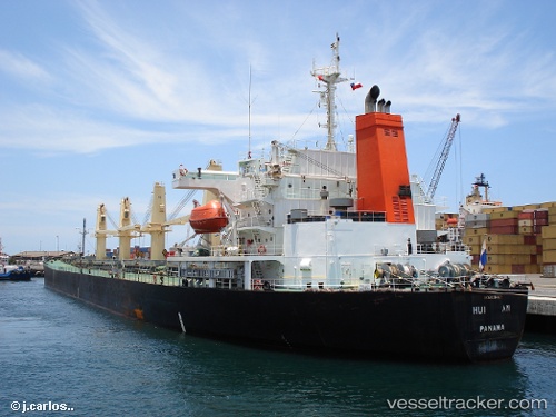 vessel GIVING IMO: 9159402, Bulk Carrier