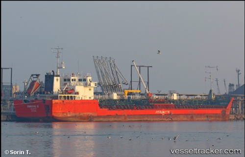 vessel VEDMATA IMO: 9175200, Oil Products Tanker