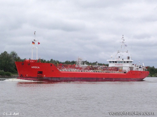 vessel '352978191' IMO: 9190327, 