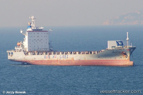 vessel Wan Hai 235 IMO: 9208186, Container Ship
