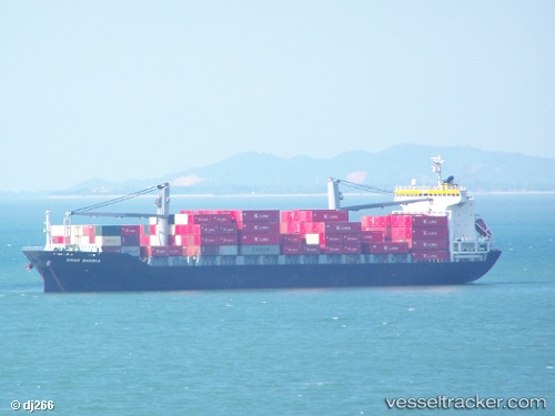 vessel Sinar Bangka IMO: 9220304, Container Ship
