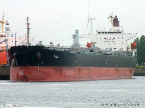 vessel BLUEFINS IMO: 9221657, Oil Products Tanker