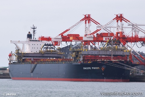 vessel Sincere Pisces IMO: 9233569, Self Discharging Bulk Carrier
