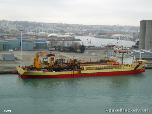 vessel Samuel De Champlain IMO: 9234408, Hopper Dredger
