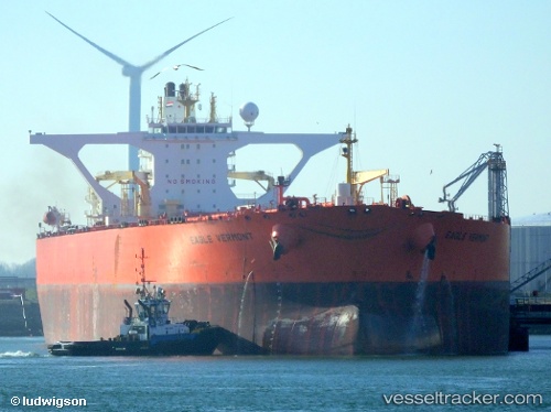 vessel VIEIRA IMO: 9234654, Crude Oil Tanker